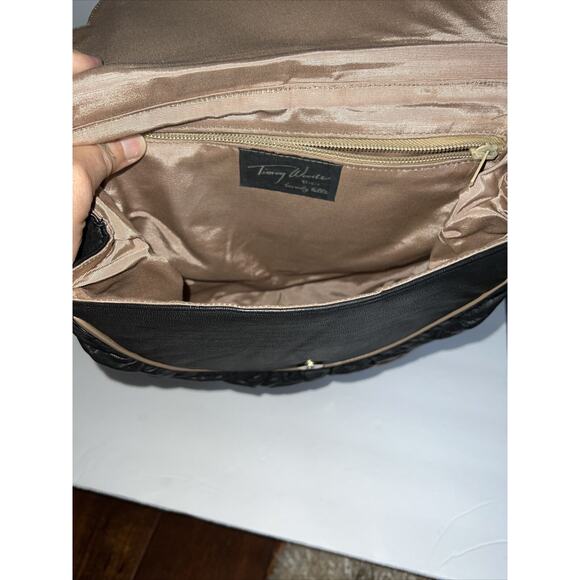 Timmy Woods 1977 Beverly Hills Vintage Black Leather Purse w/Tan Trim - Picture 8 of 8